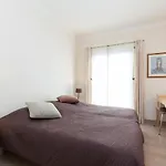 2-Br Apartment In City Center
